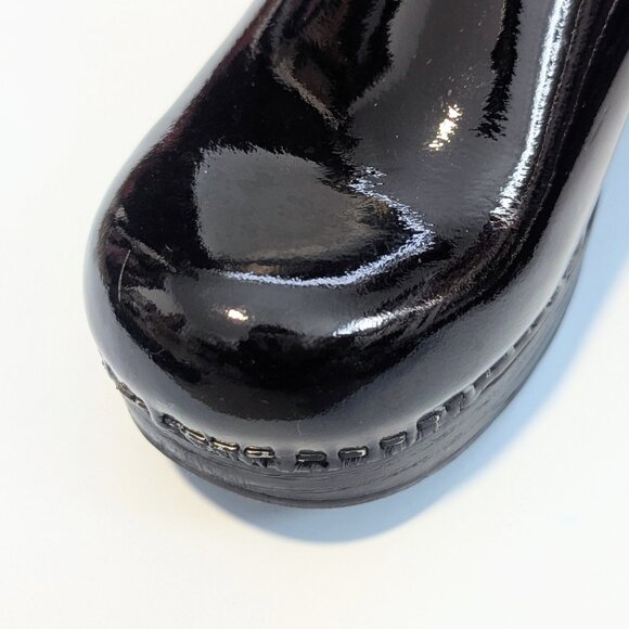 Dansko Womens Pro Black Patent Leather Slip On Size 36 Clogs Shoes - Picture 10 of 12